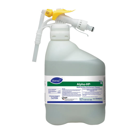 diversey-alpha-hp-limpiador-desinfectante-multiusos.jpg: Dos botellas de Alpha HP de Diversey, mostrando su color transparente y etiqueta verde.